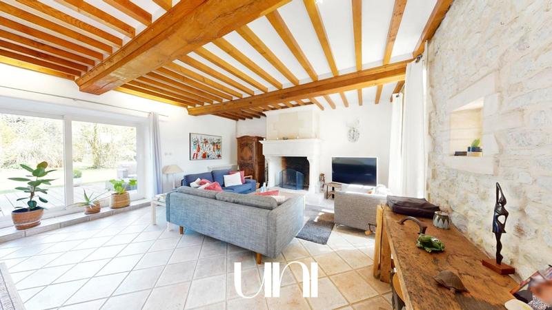 Maison - 360 m² - 12 pièces