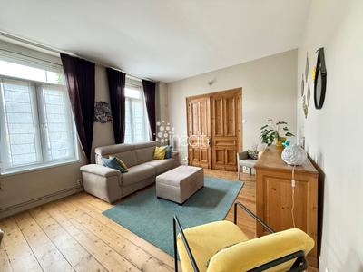 Maison - 218 m² - 8 pièces