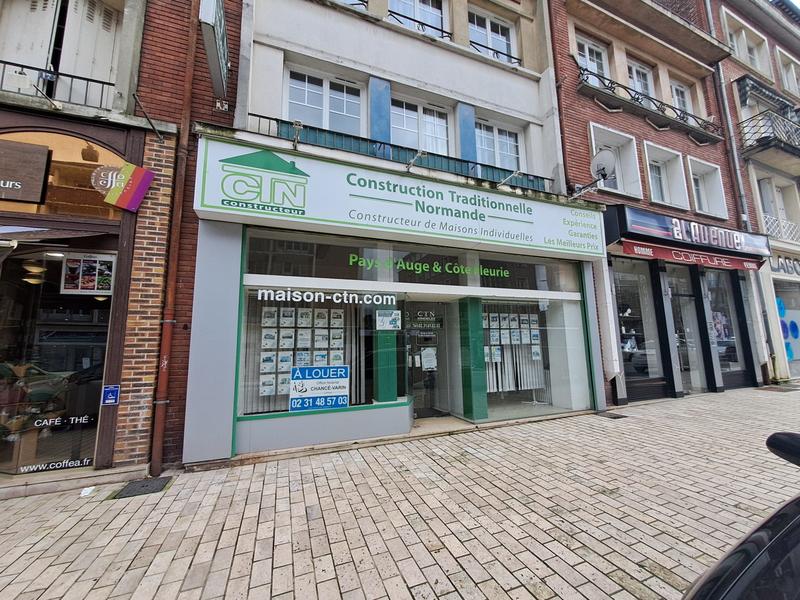 Local commercial - 53 m² - 4 pièces