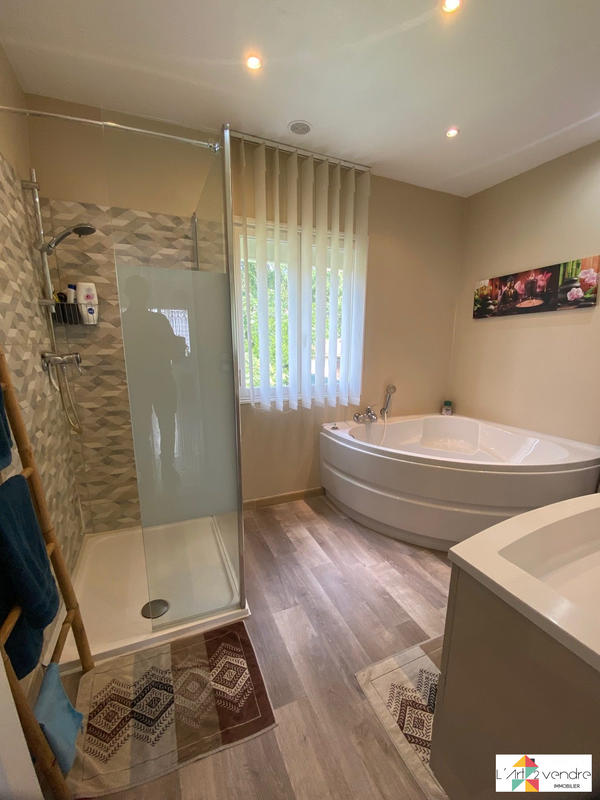 Maison - 115 m² - 6 pièces