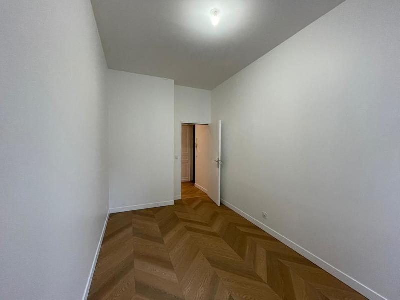 Appartement - 82 m² - 2 pièces