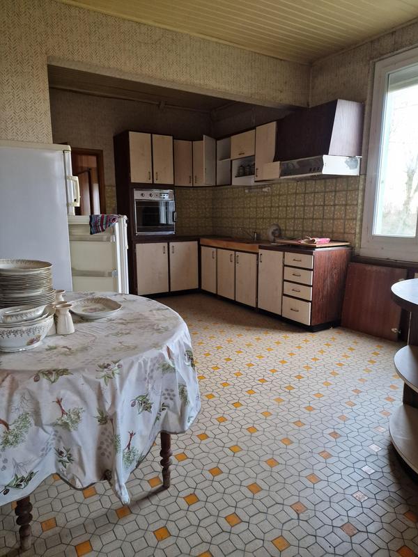 Maison ancienne - 240 m² - 12 pièces