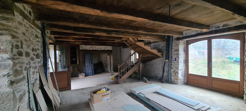 Maison - 90 m² - 5 pièces