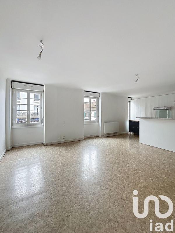 Appartement - 99 m² - 3 pièces