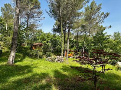 Villa - 260 m² - 9 pièces