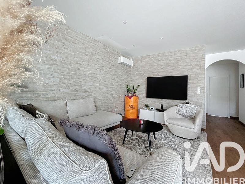 Appartement - 104 m² - 4 pièces