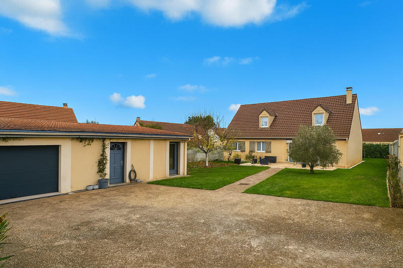 Maison - 153 m² - 6 pièces