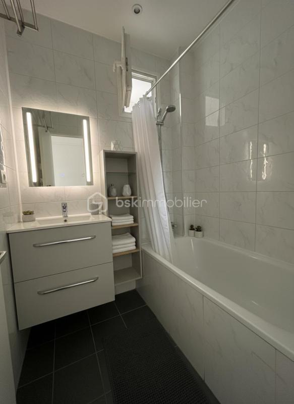 Appartement - 64 m² - 4 pièces