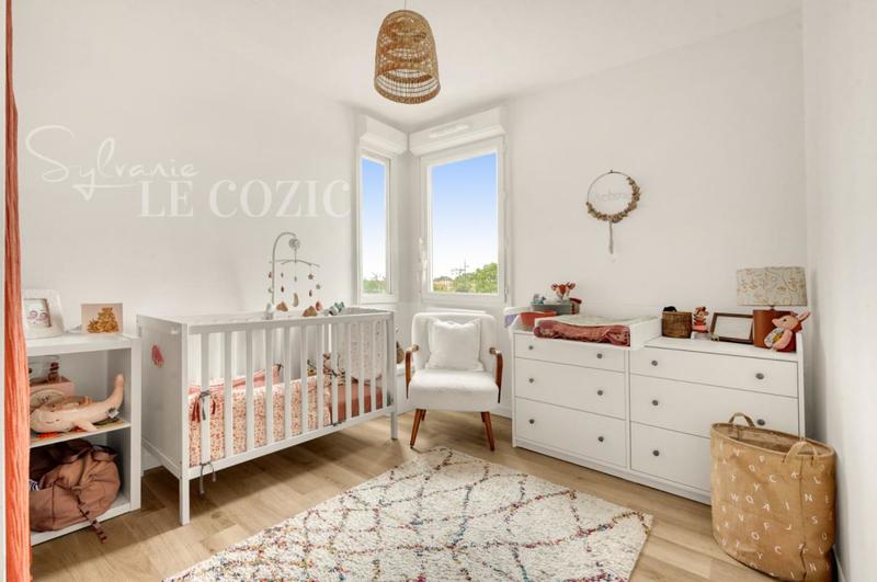 Appartement - 83 m² - 4 pièces