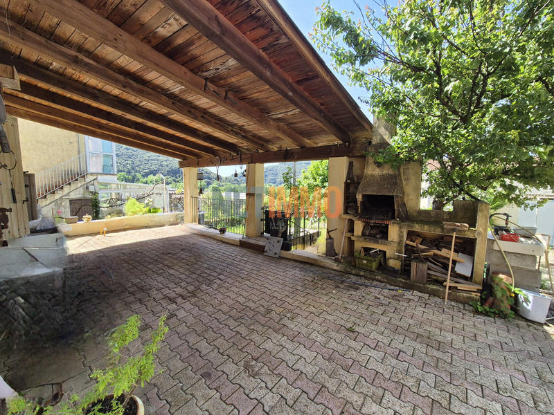 Maison - 180 m² - 10 pièces