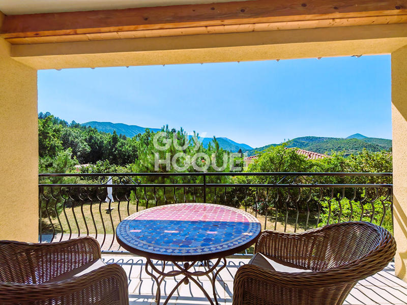 Maison - 245 m² - 7 pièces