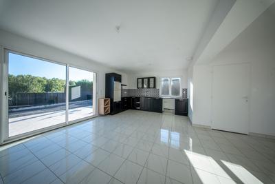 Maison traditionnelle - 120 m² - 5 pièces