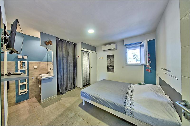 Maison d'architecte - 250 m² - 7 pièces