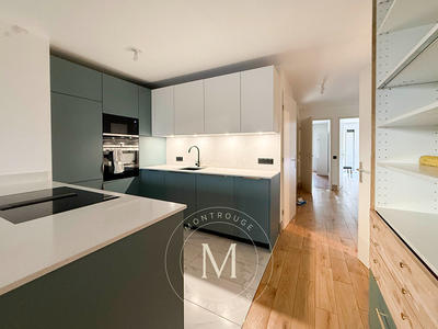 Appartement - 80 m² - 4 pièces