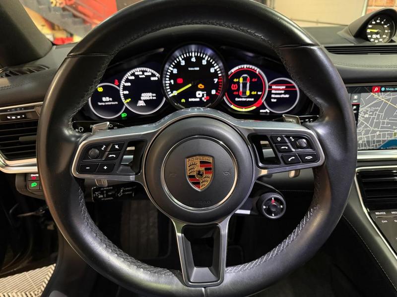 Porsche Panamera 462 cv