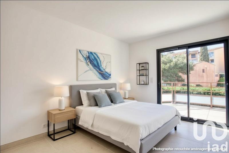 Appartement - 98 m² - 4 pièces