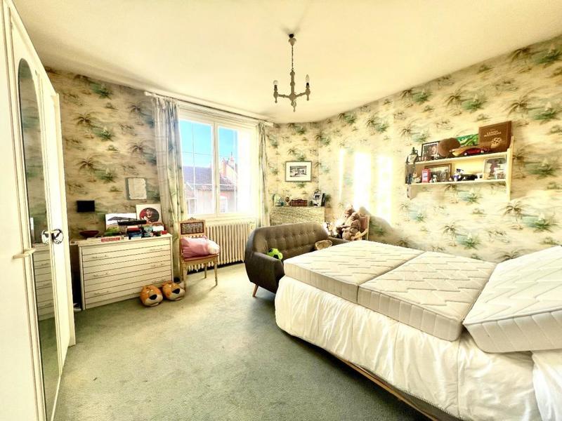 Maison - 160 m² - 5 pièces