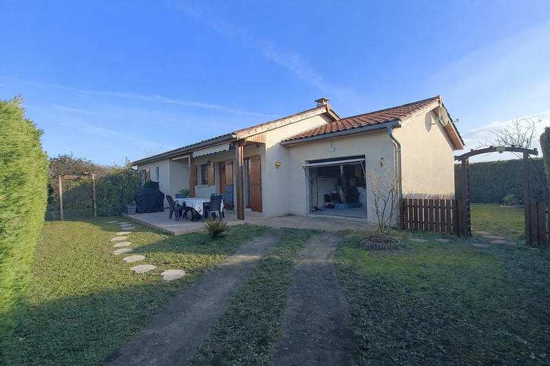 Maison - 92 m² - 4 pièces