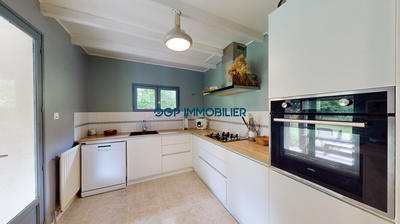 Maison - 88 m² - 4 pièces