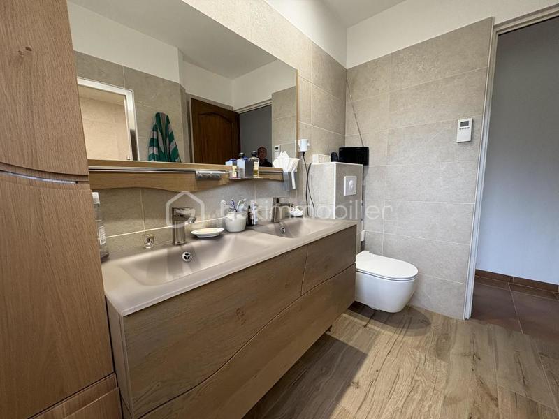 Villa - 180 m² - 7 pièces