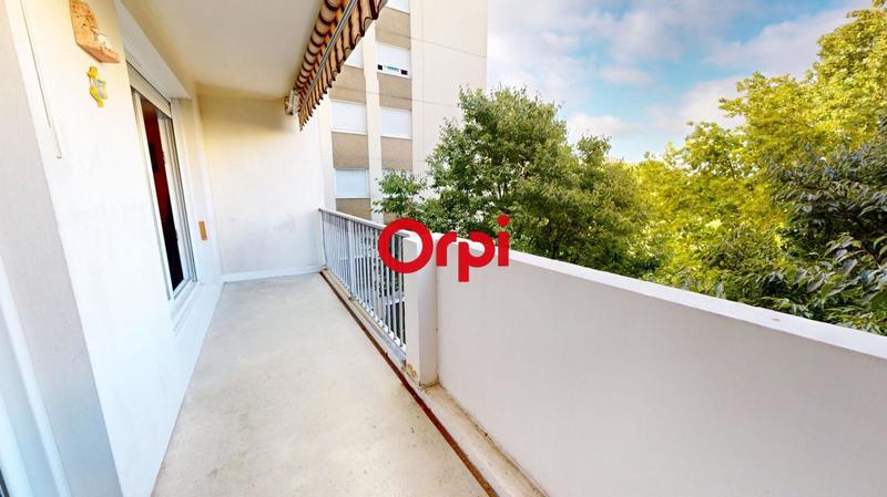 Appartement - 82 m² - 4 pièces