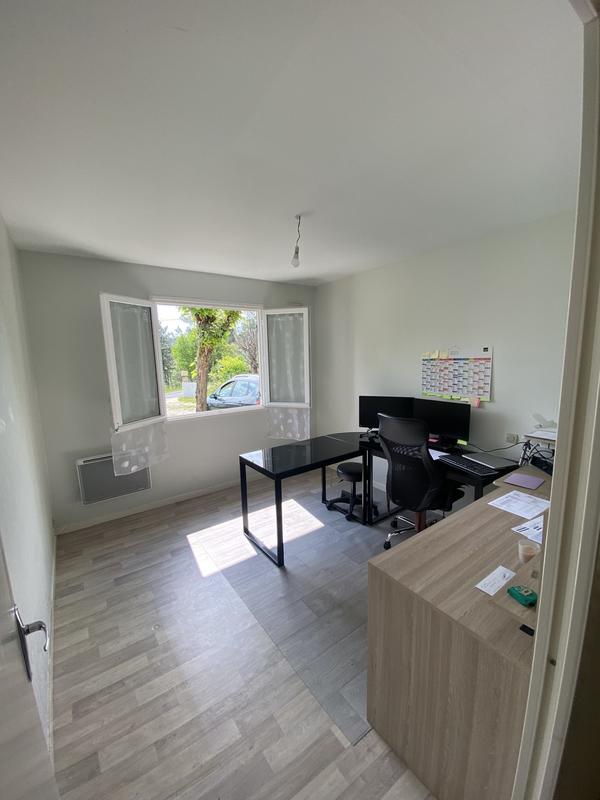 Maison traditionnelle - 88 m² - 4 pièces