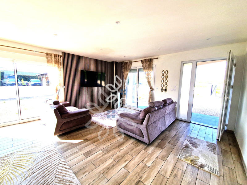 Maison - 103 m² - 5 pièces