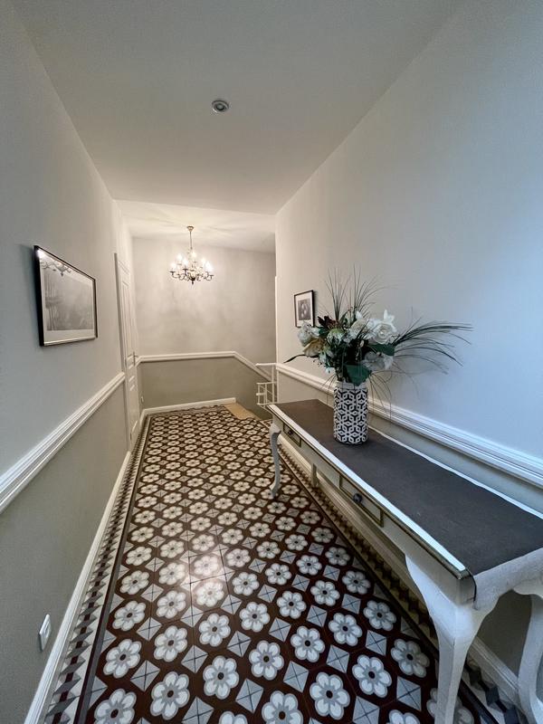 Maison - 615 m² - 16 pièces