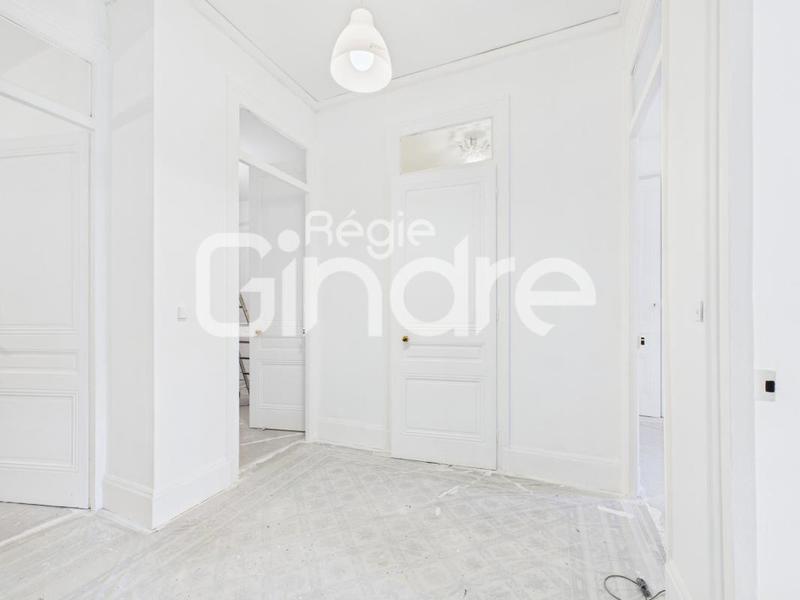Appartement - 75 m² - 3 pièces