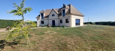 Pavillon - 240 m² - 8 pièces