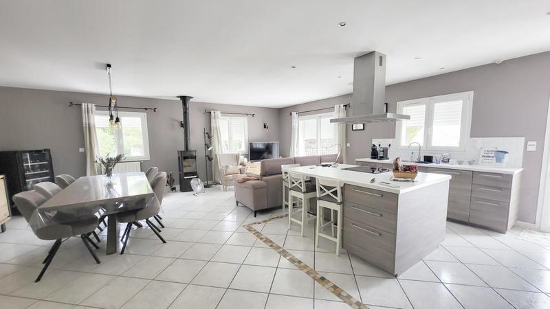 Villa - 120 m² - 5 pièces