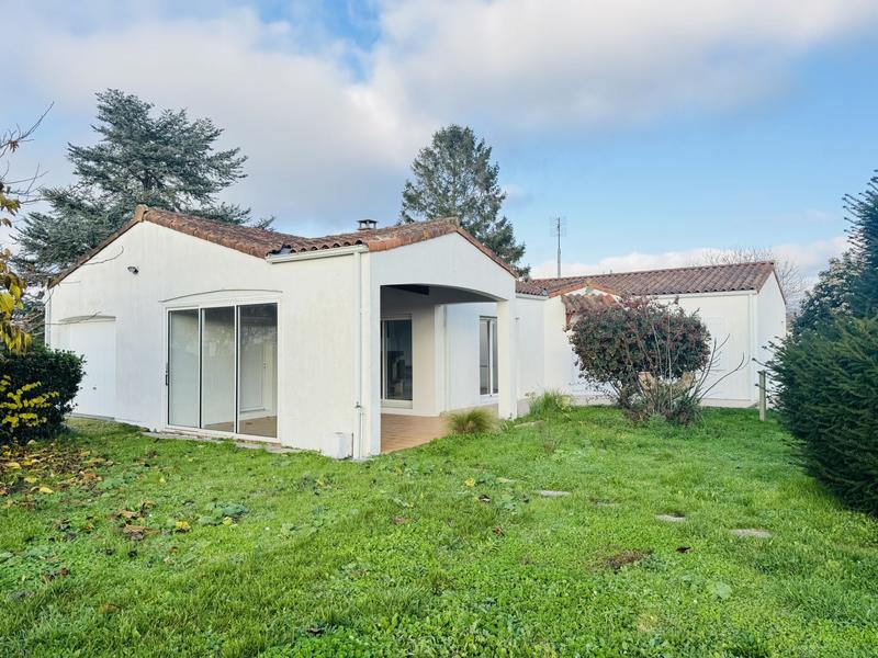 Maison traditionnelle - 85 m² - 3 pièces