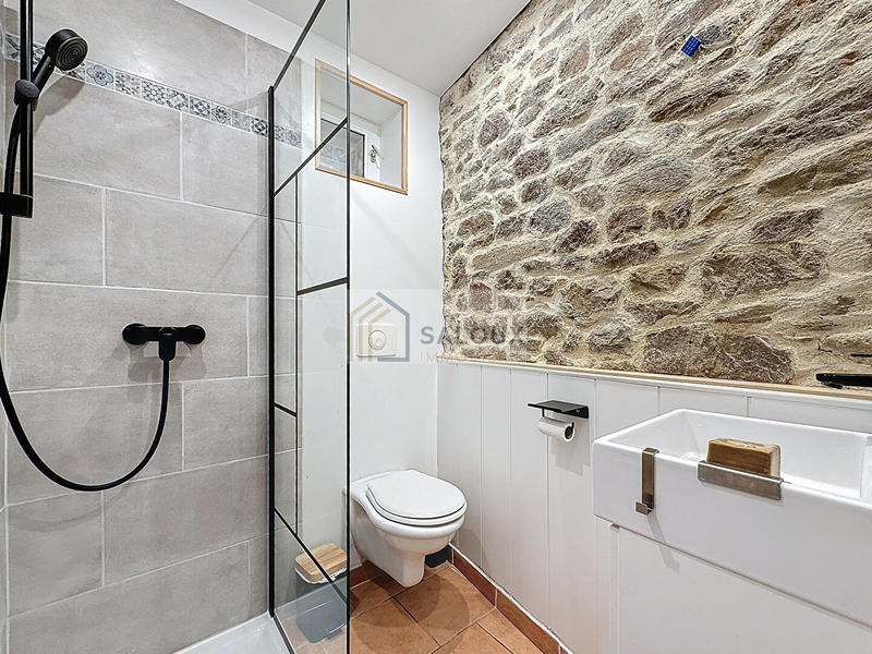 Maison - 195 m² - 7 pièces