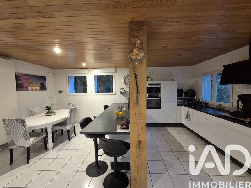 Maison - 177 m² - 6 pièces