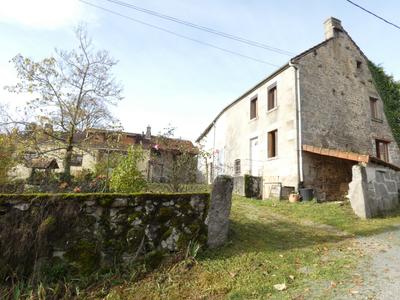 Maison ancienne - 198 m² - 6 pièces