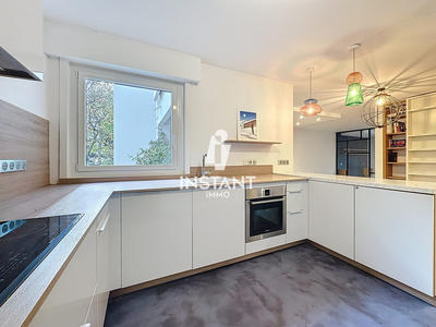 Appartement - 90 m² - 5 pièces