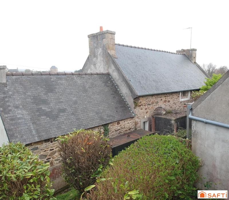 Maison - 90 m² - 5 pièces