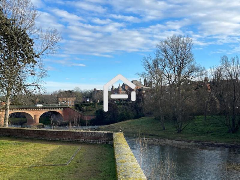 Local d'activité / Entrepôt - 656 m²