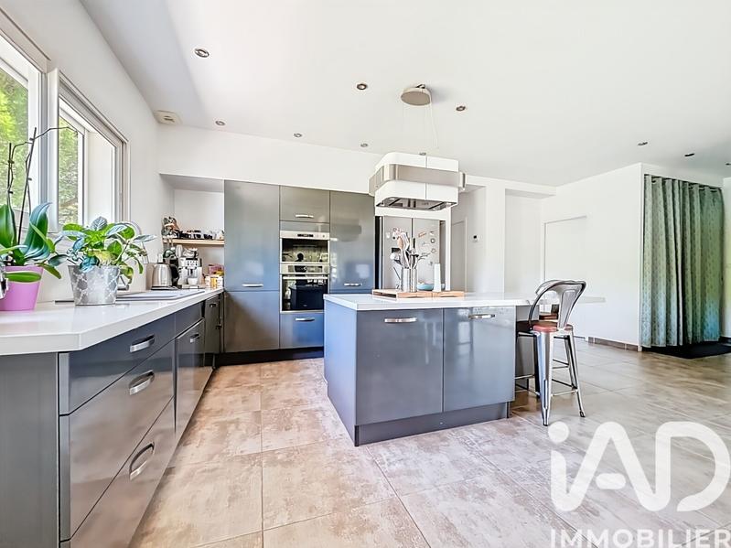 Maison - 142 m² - 5 pièces