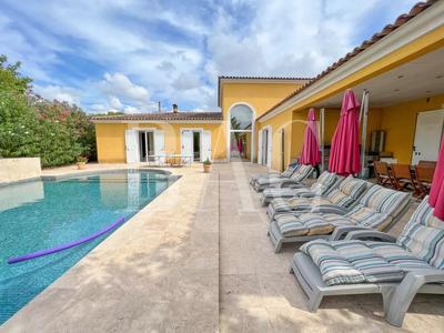 Villa - 310 m² - 8 pièces