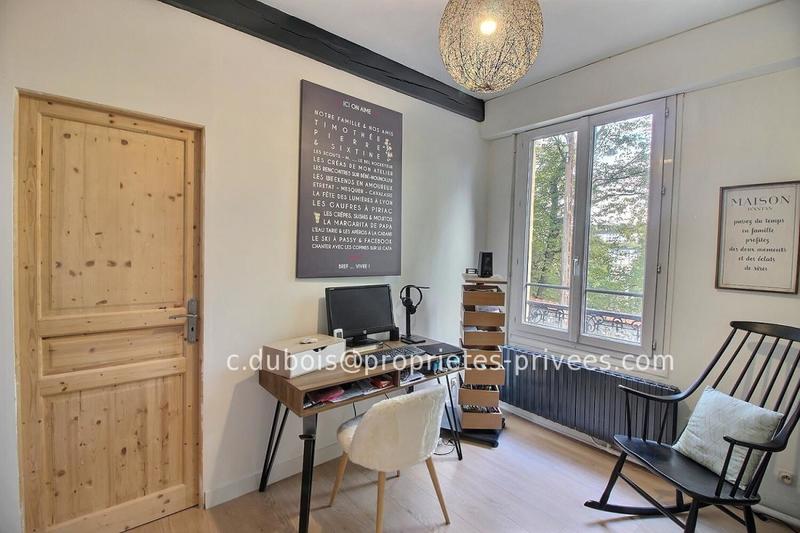 Maison - 140 m² - 8 pièces