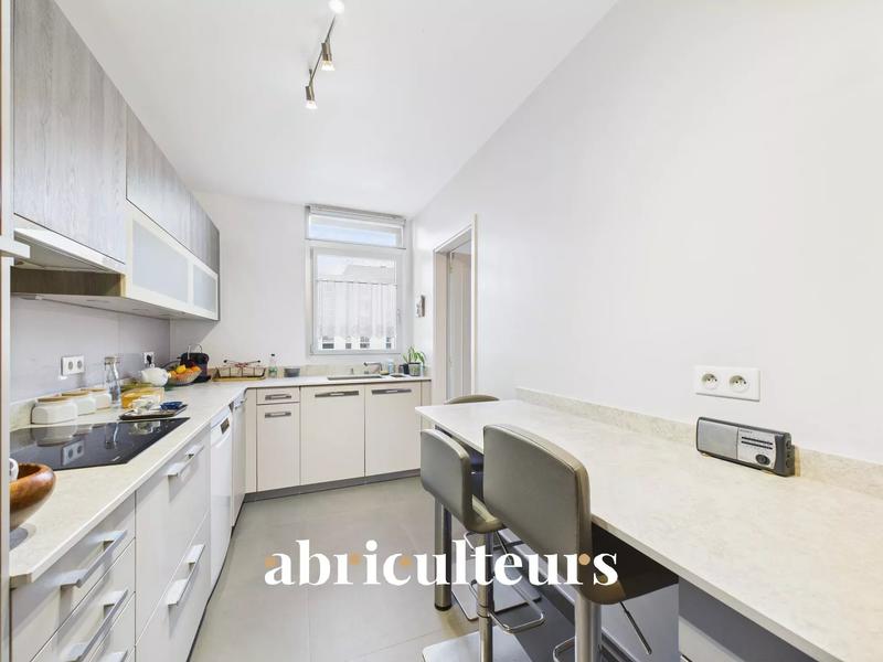 Appartement - 86 m² - 4 pièces