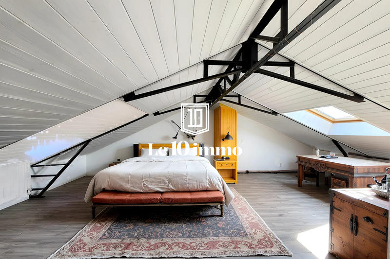 Maison - 171 m² - 8 pièces