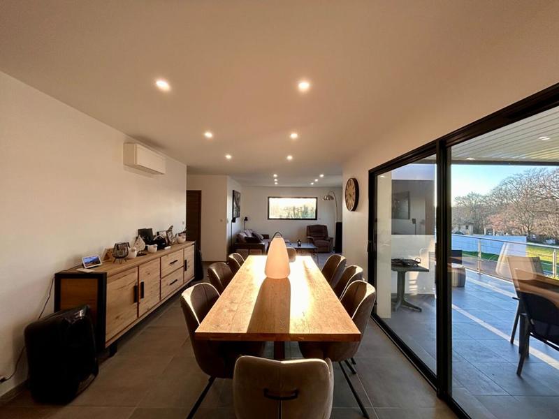 Maison - 190 m² - 6 pièces