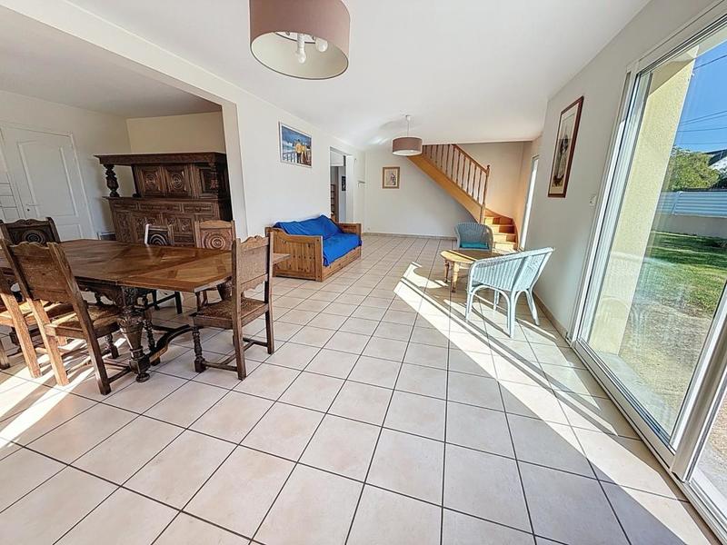 Maison - 141 m² - 8 pièces