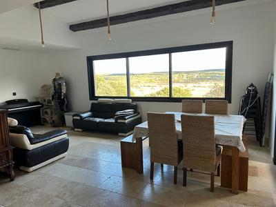 Maison - 252 m² - 8 pièces