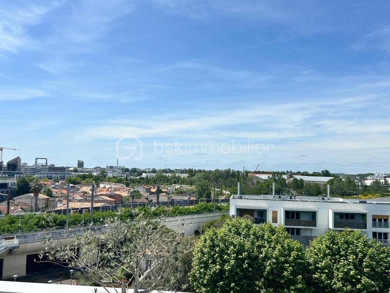 Appartement - 96 m² - 3 pièces