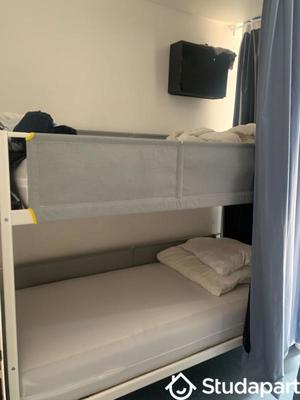 Chambre - 10 m² - 1 pièce