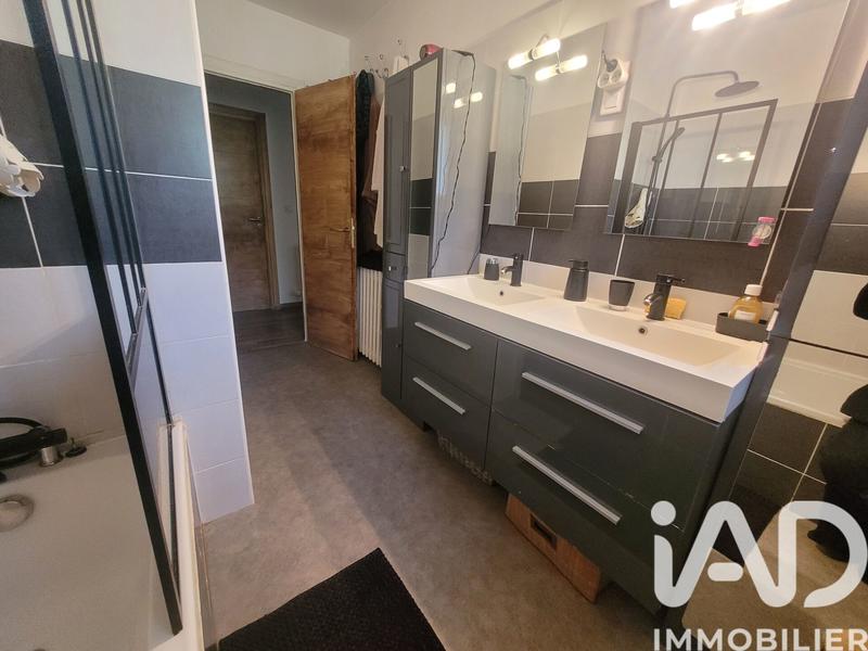 Maison - 183 m² - 6 pièces