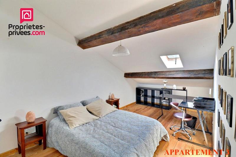 Maison - 375 m² - 10 pièces